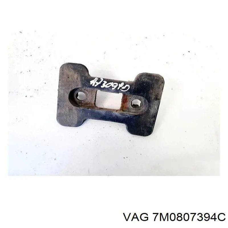 7M0807394C VAG Guia direita do pára-choque traseiro