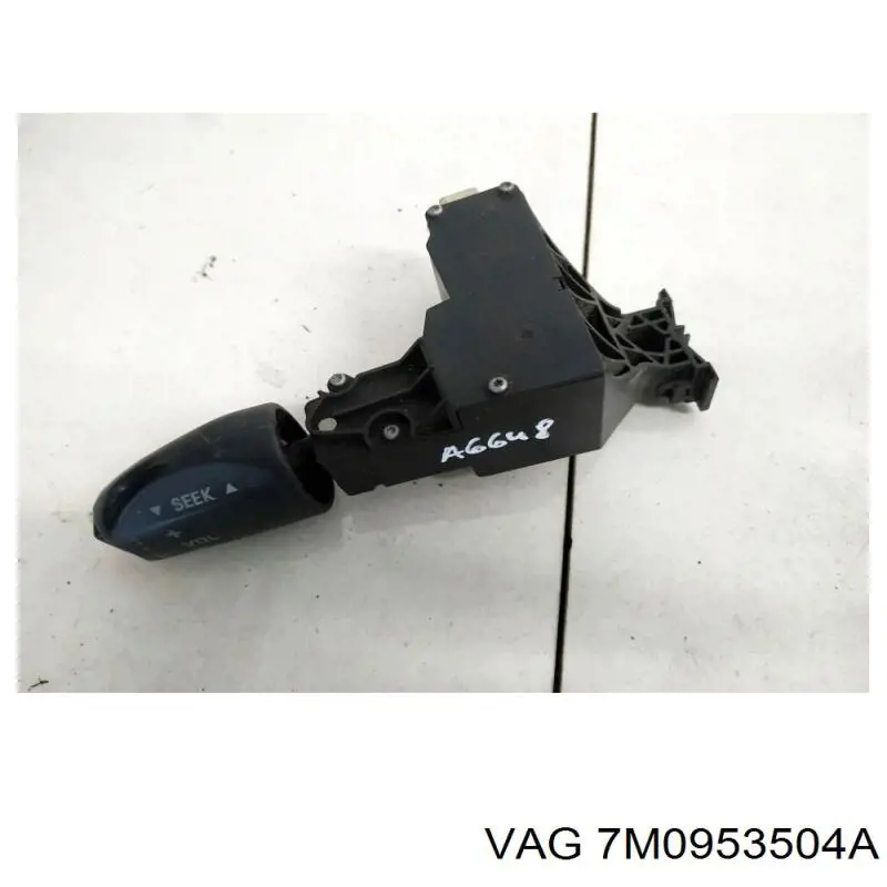 7M0953504A VAG Comutador instalado na coluna da direção, de controlo do sistema de áudio