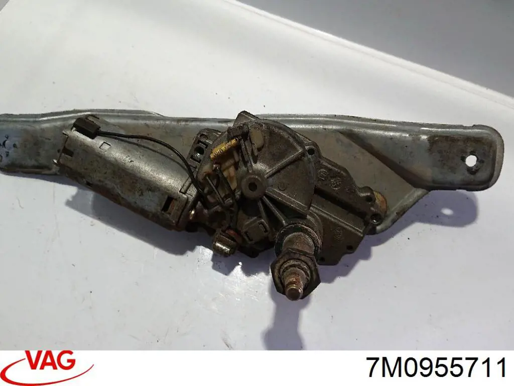 7M0955711 VAG Motor de limpador pára-brisas de vidro traseiro