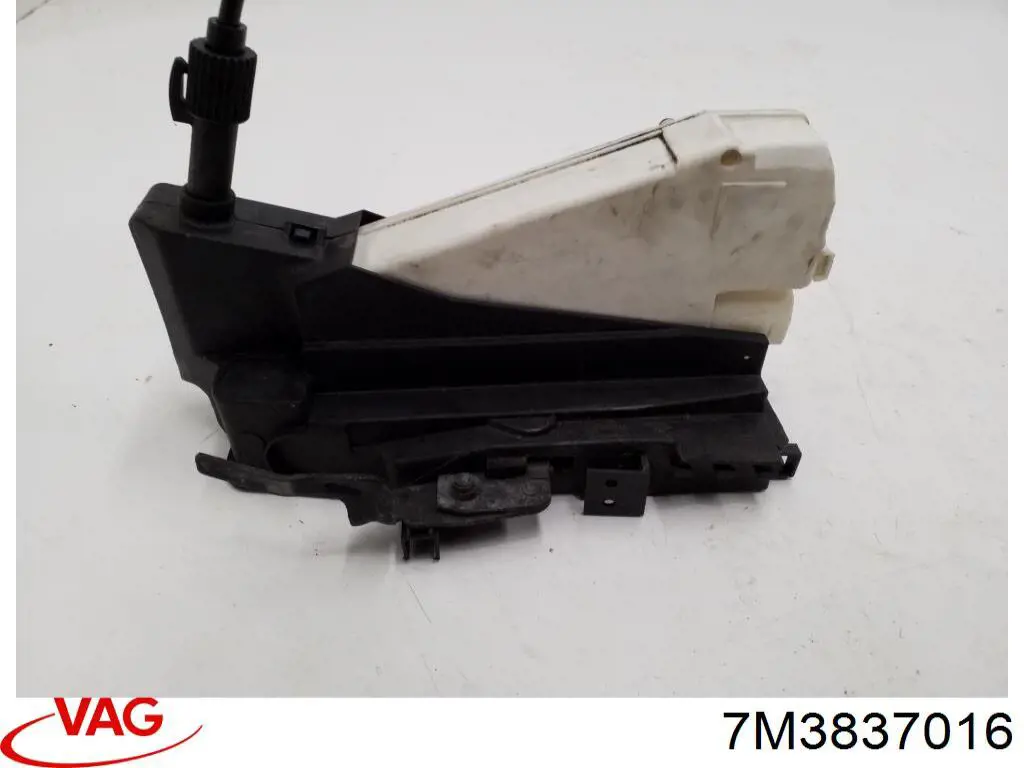 7M3837016 VAG Fecho da porta dianteira direita