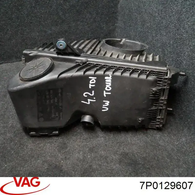 7P0129607 VAG Caixa de filtro de ar