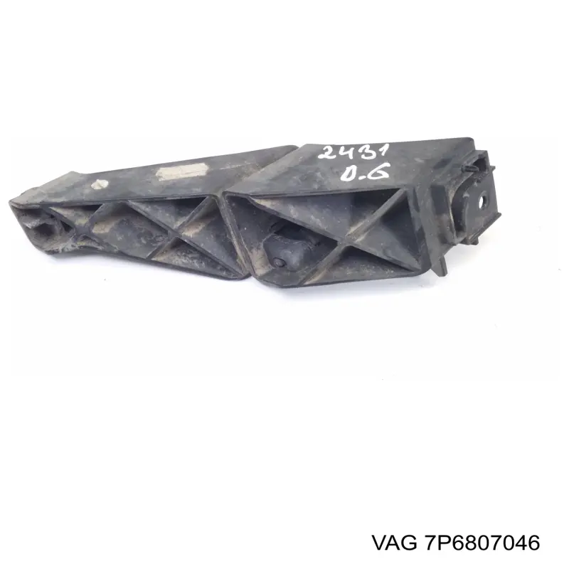 Consola esquerda do pára-choque traseiro VAG 7P6807046 preço, a partir de 48,22 USD