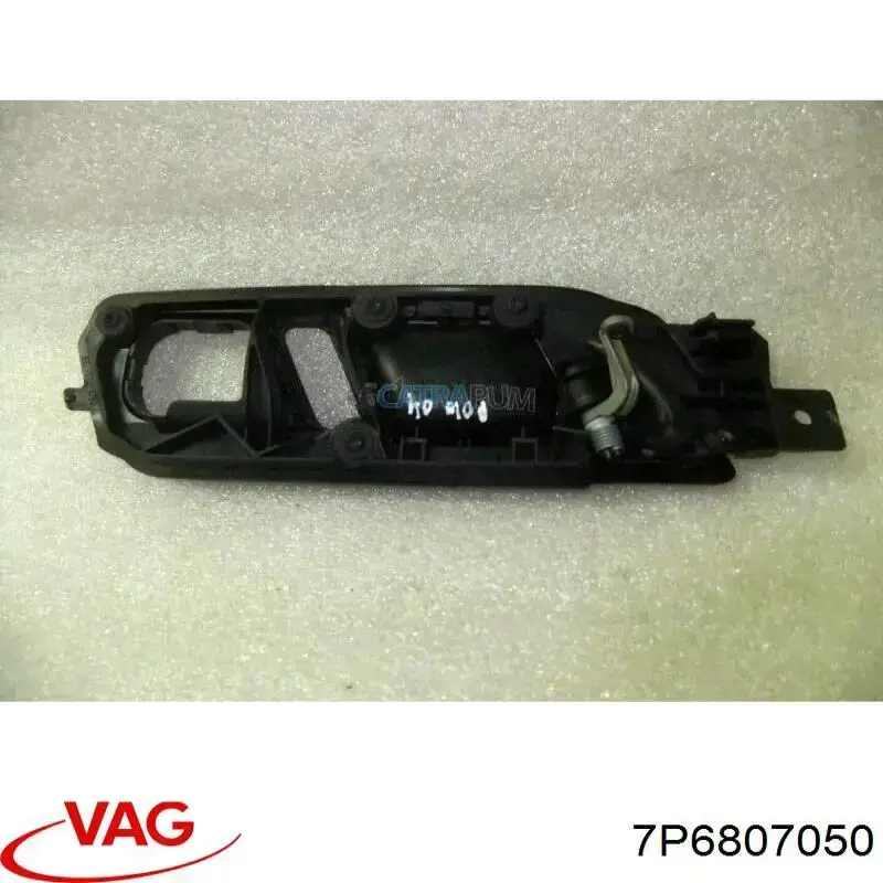 7P6807050 VAG Guia do pára-choque dianteiro direito
