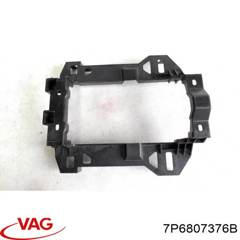 Consola direita do pára-choque traseiro VAG 7P6807376B preço, a partir de 37,59 USD