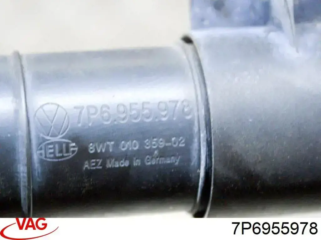 7P6955978 VAG Suporte do injetor de fluido para lavador das luzes (cilindro de elevação)