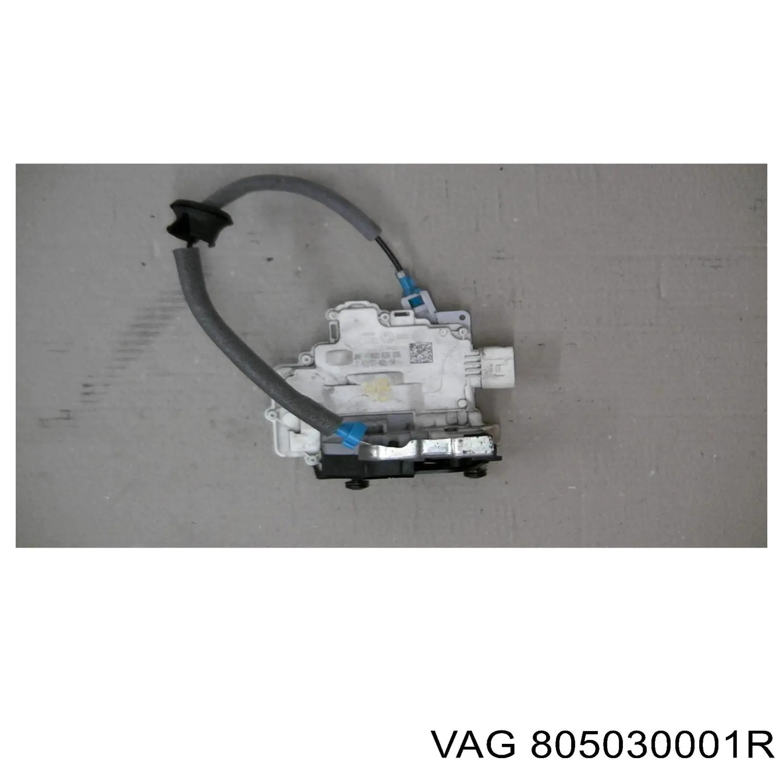 Fecho da porta dianteira esquerda 805030001R VAG