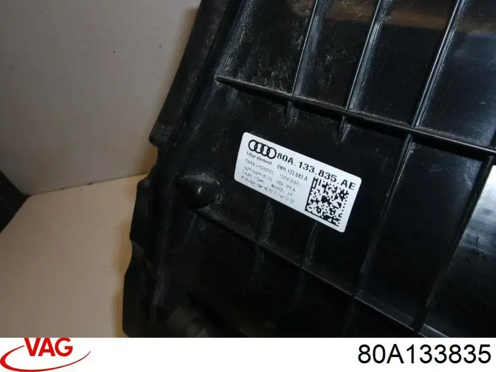 80A133835 VAG Caixa de filtro de ar