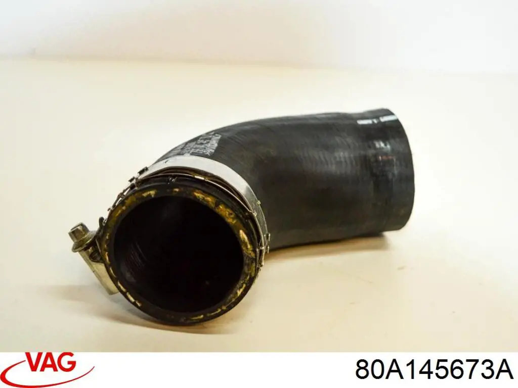 80A145673A VAG Mangueira (cano derivado) de intercooler