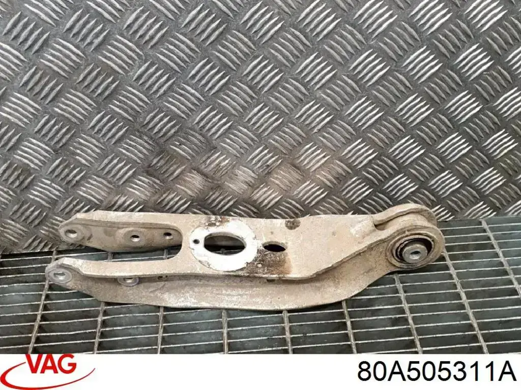 80A505311A VAG Braço oscilante inferior esquerdo de suspensão traseira/direita
