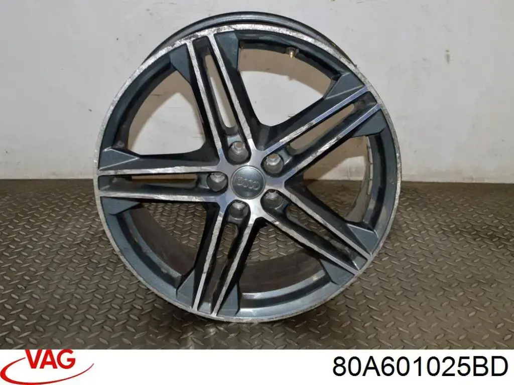 Discos de roda de aleação ligeira (de aleação ligeira, de titânio) VAG 80A601025BD preço, a partir de 240,59 USD