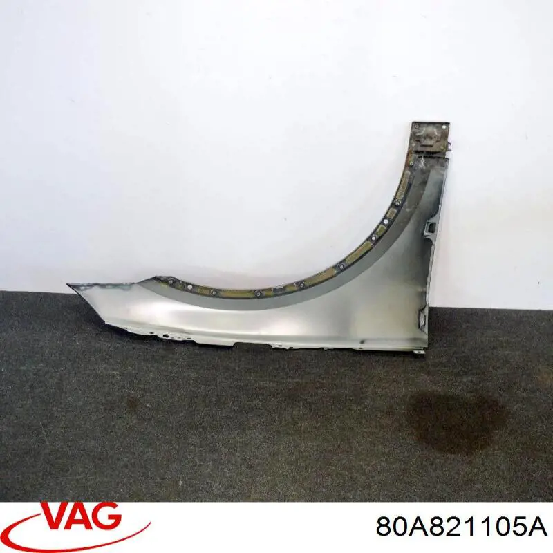 Pára-lama dianteiro esquerdo VAG 80A821105A preço, a partir de 158,07 USD