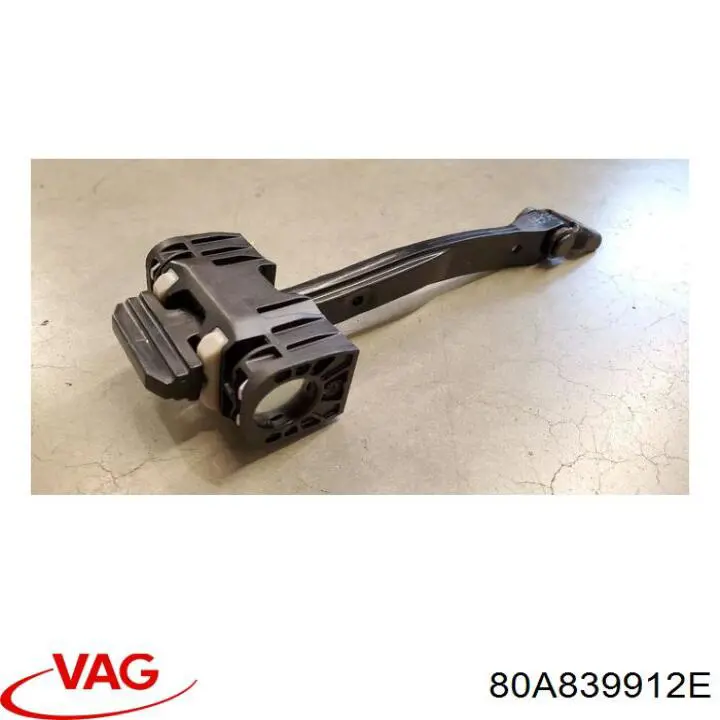 80A839912E VAG Compactador da porta dianteira (na carroçaria)