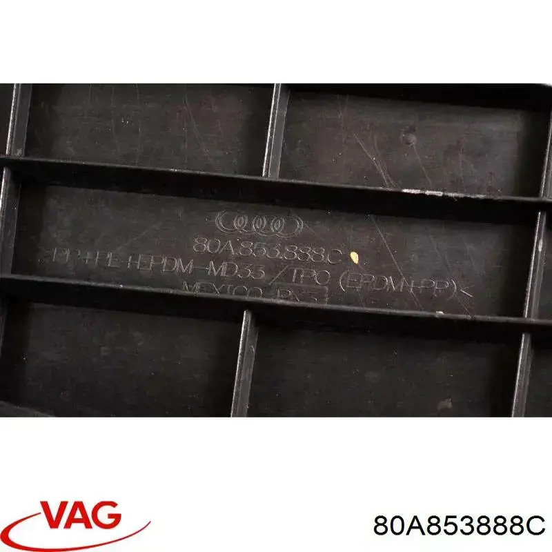 Compre 80A853888C VAG Proteção direita do pára-choque dianteiro