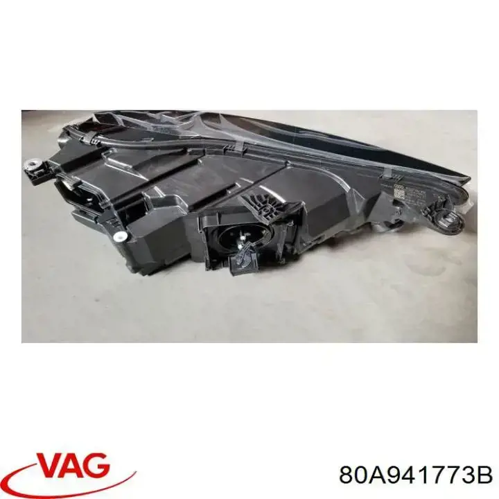 Luz esquerda VAG 80A941773B preço, a partir de 1840,38 USD