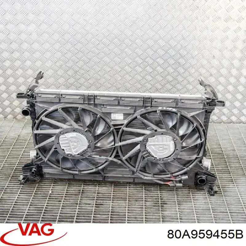 80A959455B VAG Ventilador elétrico de esfriamento montado (motor + roda de aletas) direito