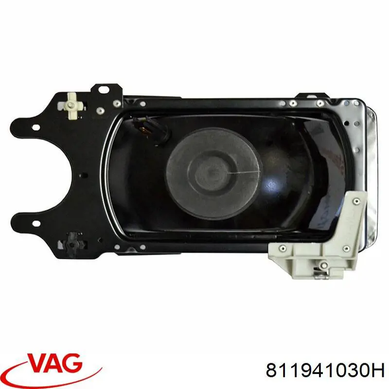 Luz direita 811941030H VAG