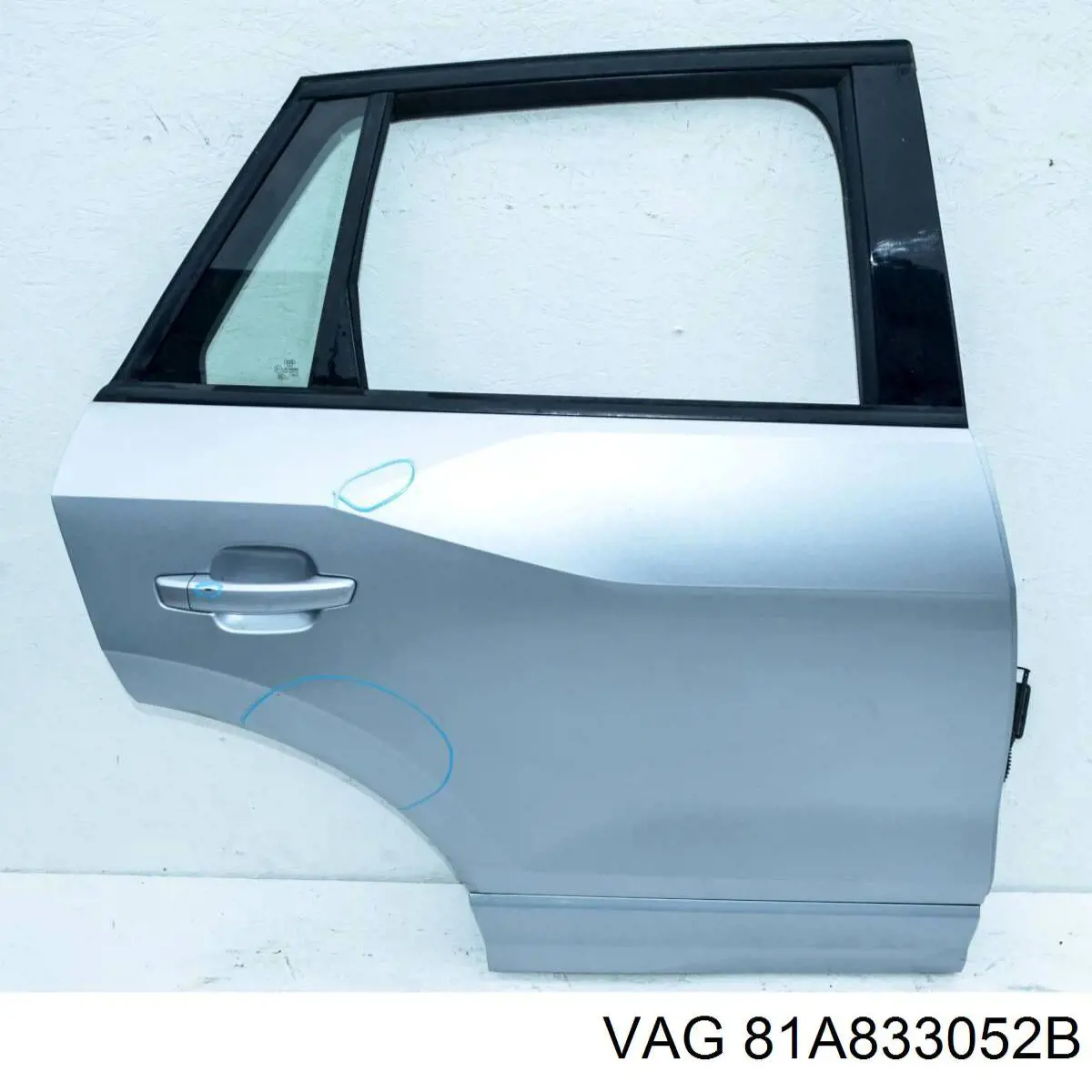 81A833052C VAG Porta traseira direita