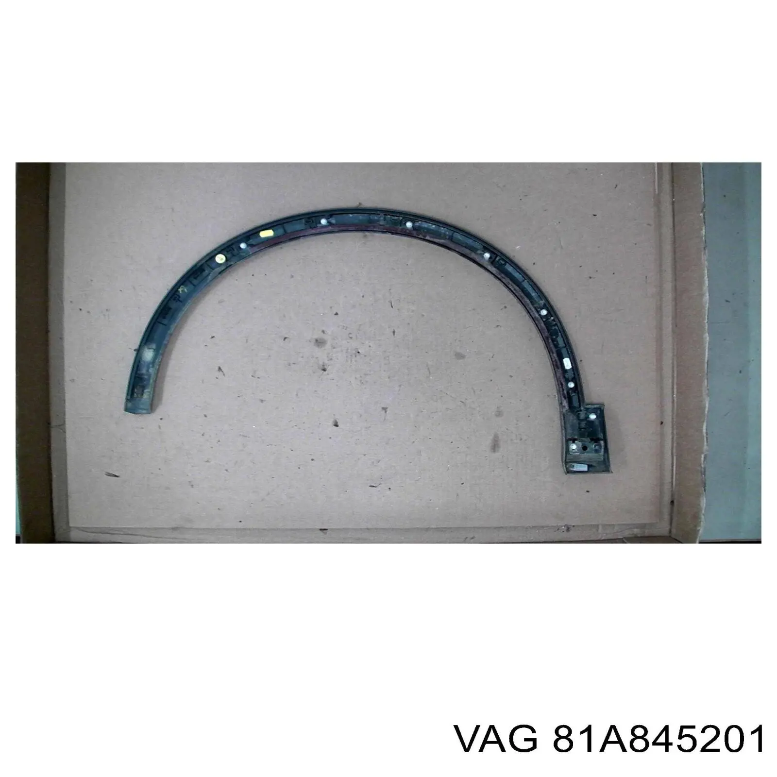 Vidro da porta dianteira esquerda VAG 81A845201 preço, a partir de 150,54 USD
