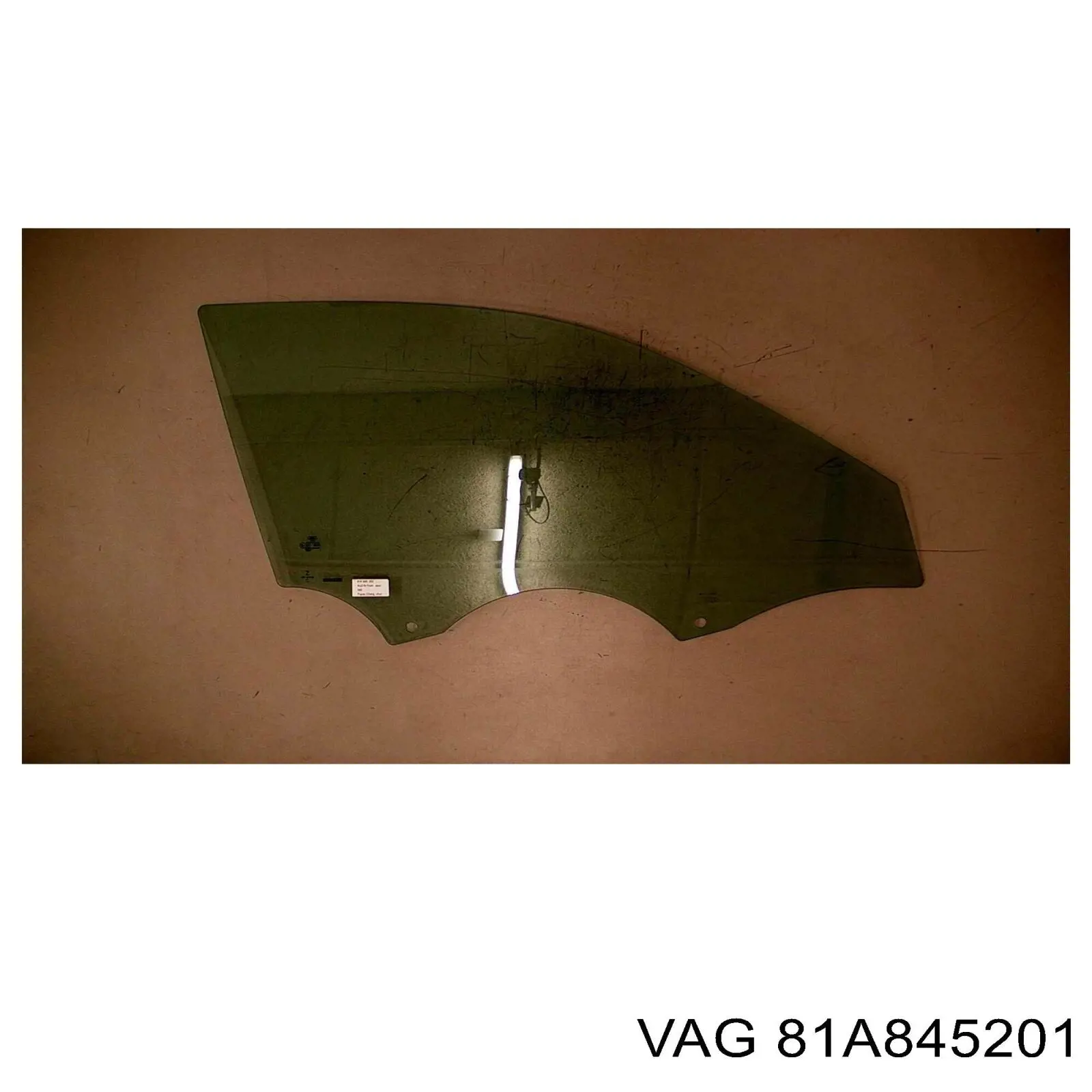 Compre 81A845201 VAG Vidro da porta dianteira esquerda