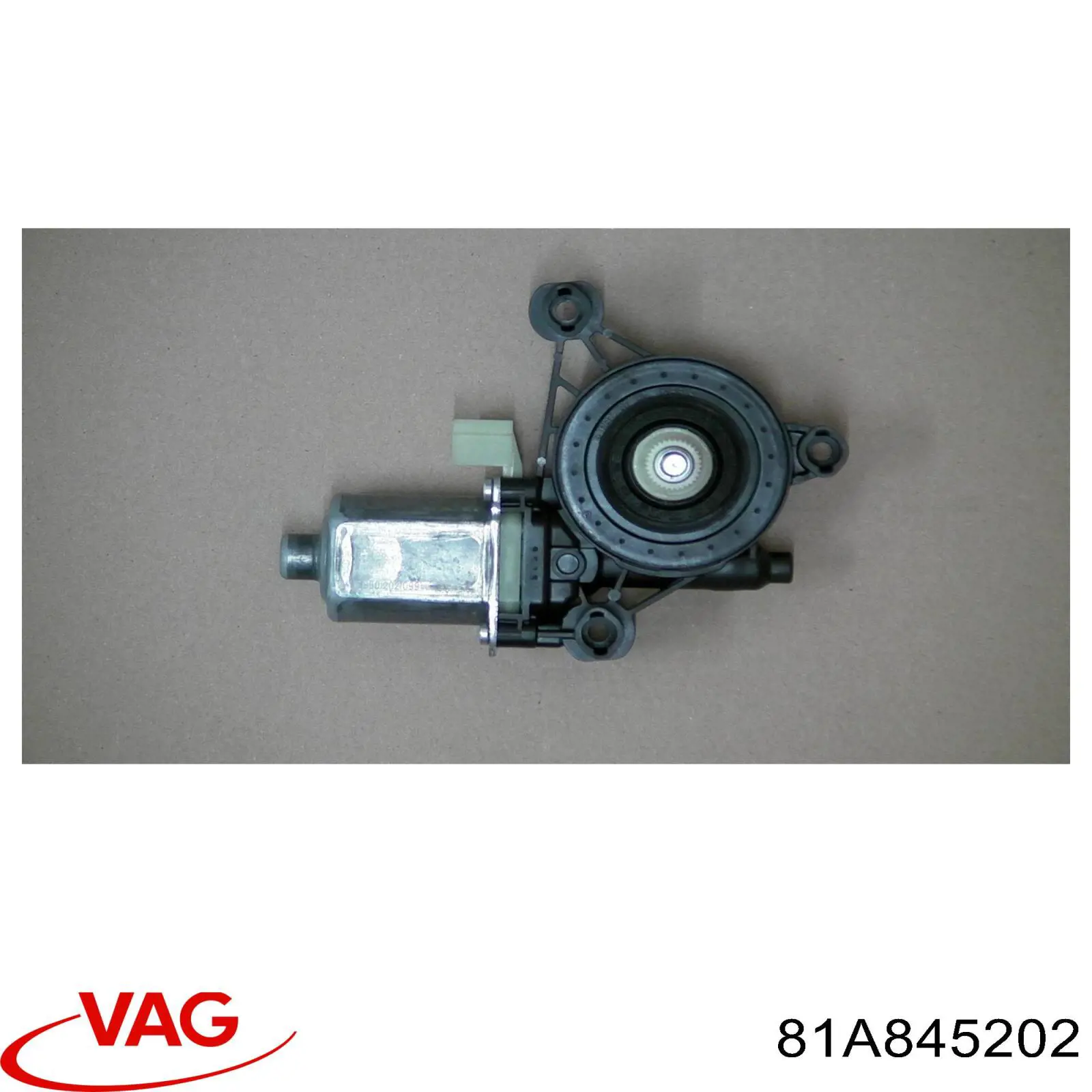 Vidro da porta dianteira direita VAG 81A845202 preço, a partir de 156,04 USD
