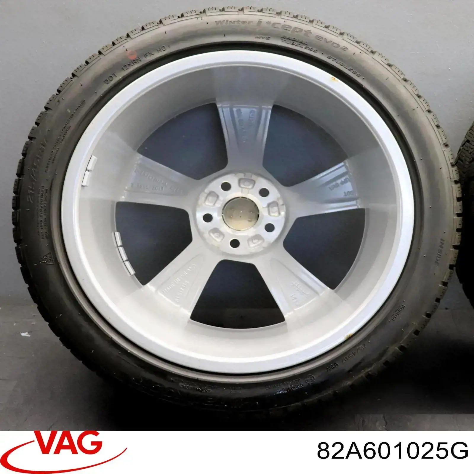 Discos de roda de aleação ligeira (de aleação ligeira, de titânio) VAG 82A601025G preço, a partir de 217,08 USD