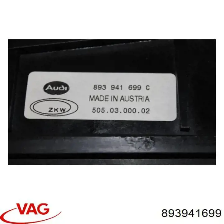 Luzes de nevoeiro esquerdas 893941699 VAG