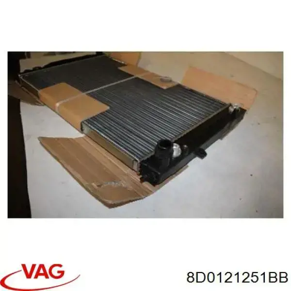 Compre 8D0121251BB VAG Radiador de esfriamento de motor