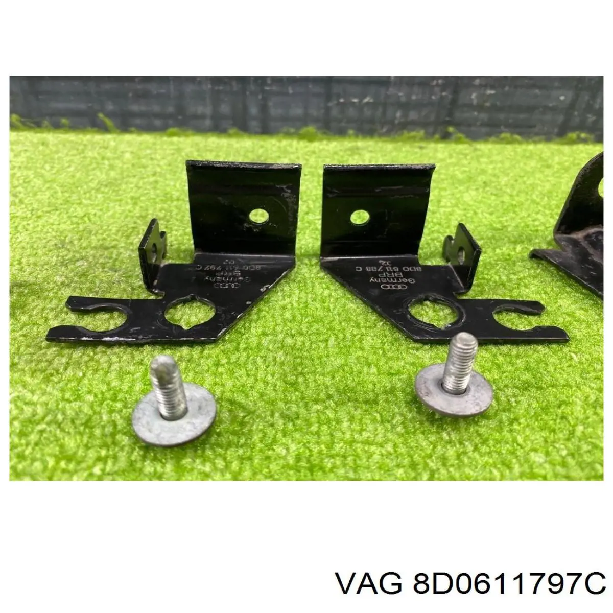  VAG 8D0611797C preço, a partir de 3,38 USD