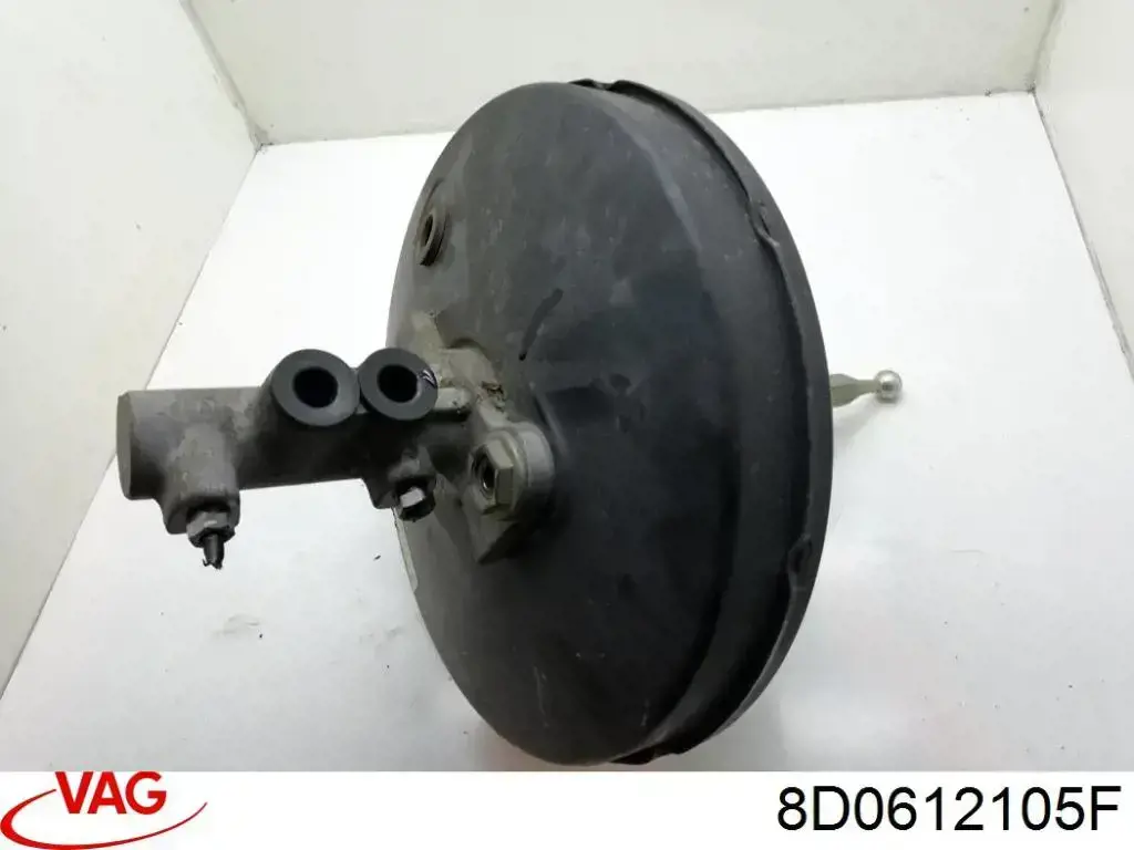 Reforçador dos freios a vácuo 8D0612105F VAG