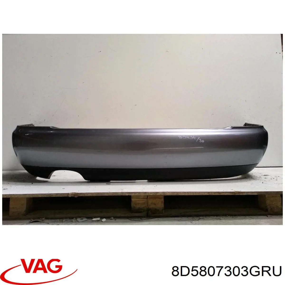 Pára-choque traseiro VAG 8D5807303GRU preço, a partir de 309,47 USD
