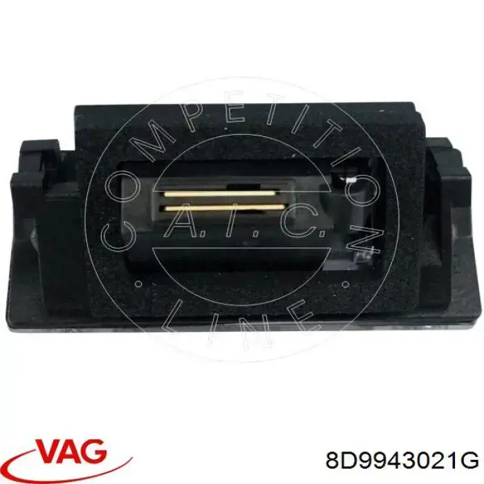 Compre 8D9943021G VAG Lanterna da luz de fundo de matrícula traseira
