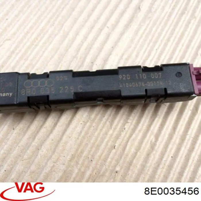 Reforçador do sinal de antena VAG 8E0035456 preço, a partir de 35,75 USD
