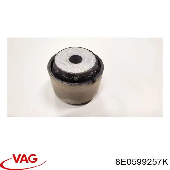 Compre 8E0599257K VAG Bloco silencioso de viga traseira (de plataforma veicular)