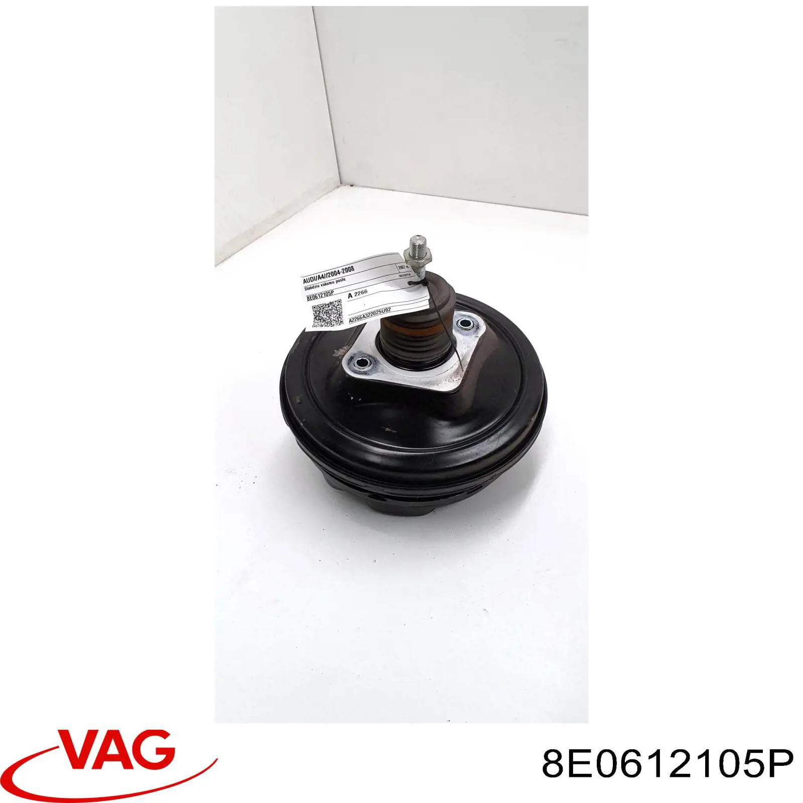 Reforçador dos freios a vácuo 8E0612105P VAG