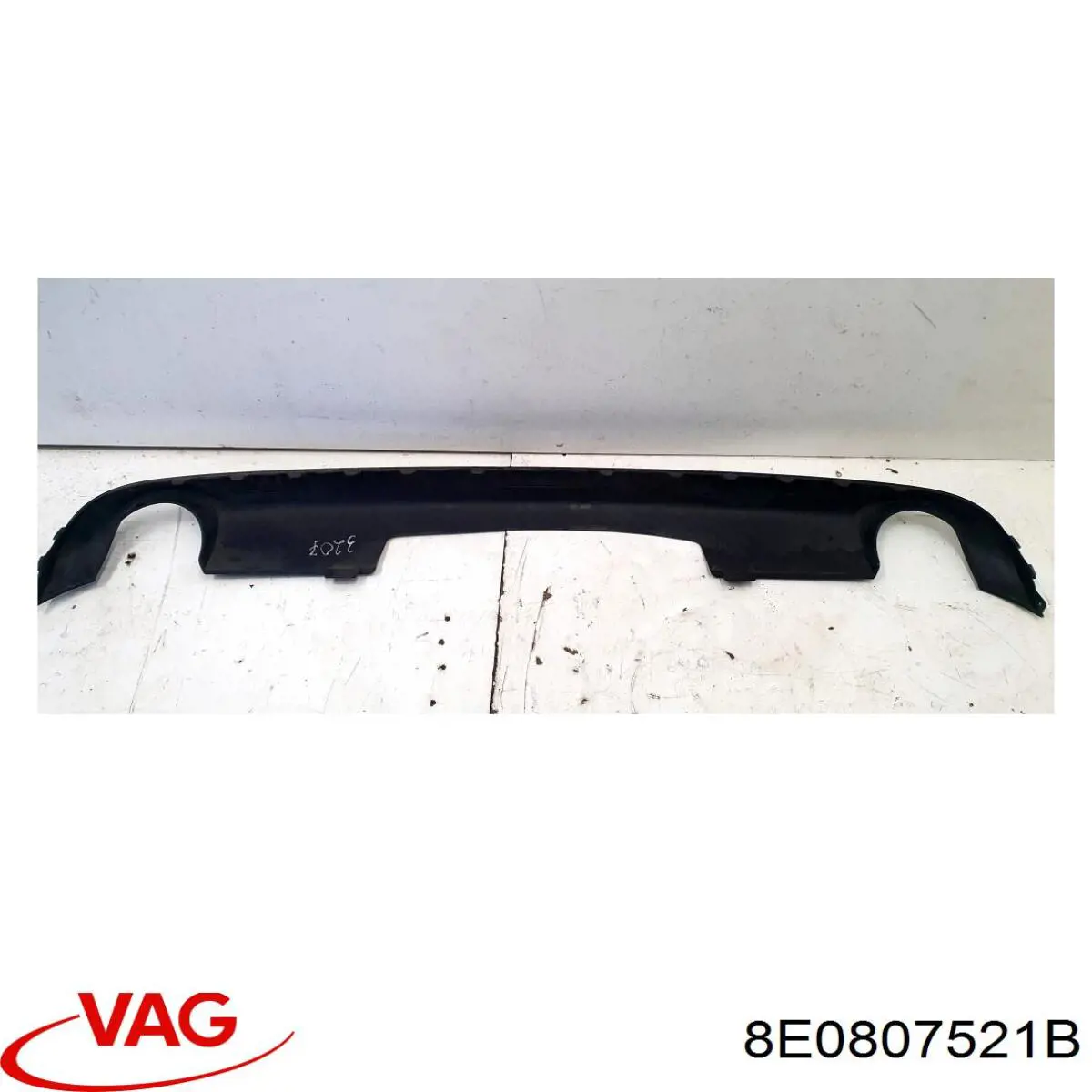 Compre 8E0807521B VAG Spoiler do pára-choque traseiro