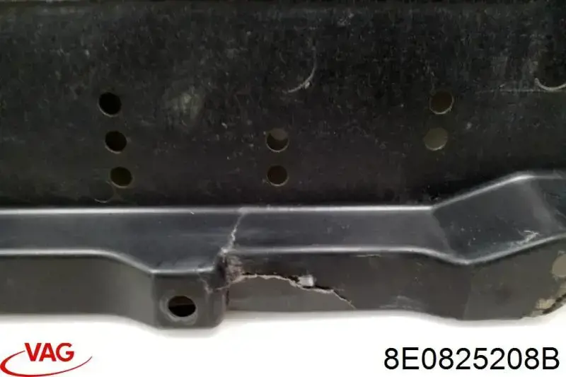 8E0825208B VAG Proteção de fundo direita