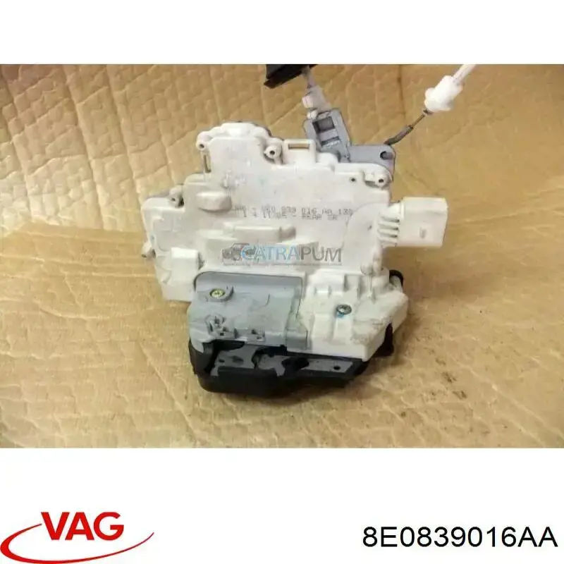 8E0839016AA VAG Fecho da porta traseira direita