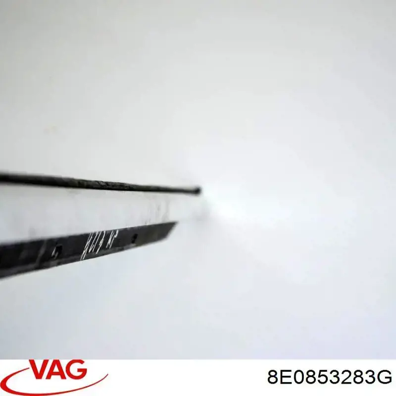 Compre 8E0853283A VAG Moldura de vidro deslizante da porta dianteira esquerda