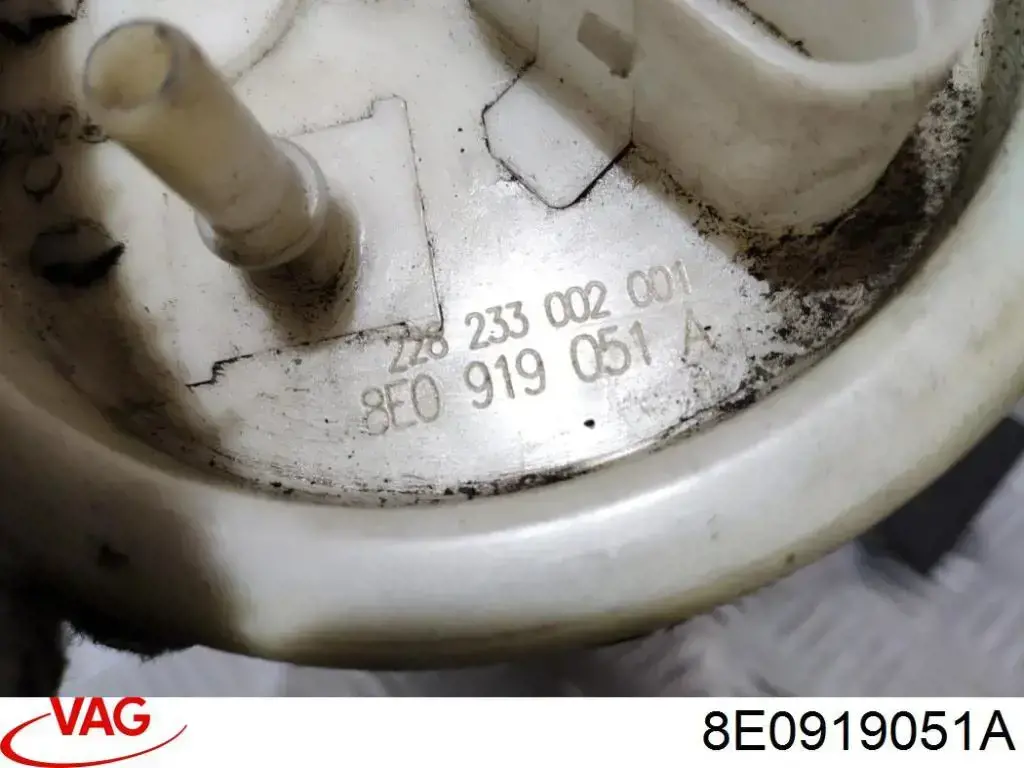 Compre 8E0919051A VAG Módulo de bomba de combustível com sensor do nível de combustível