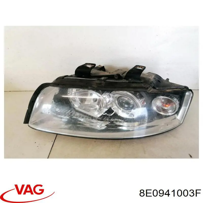 Luz esquerda VAG 8E0941003F preço, a partir de 112,37 USD