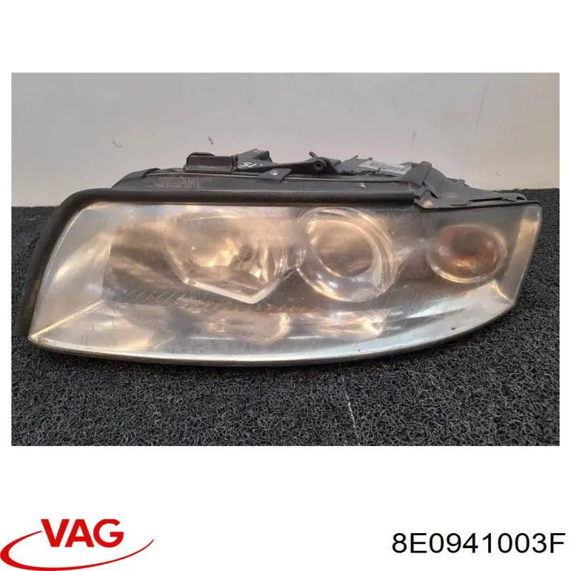 8E0941003F VAG Luz esquerda