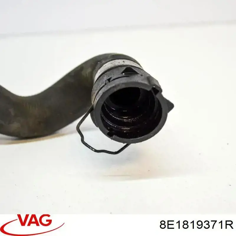 Mangueira do radiador de aquecedor (de forno), fornecimento VAG 8E1819371R preço, a partir de 23,91 USD
