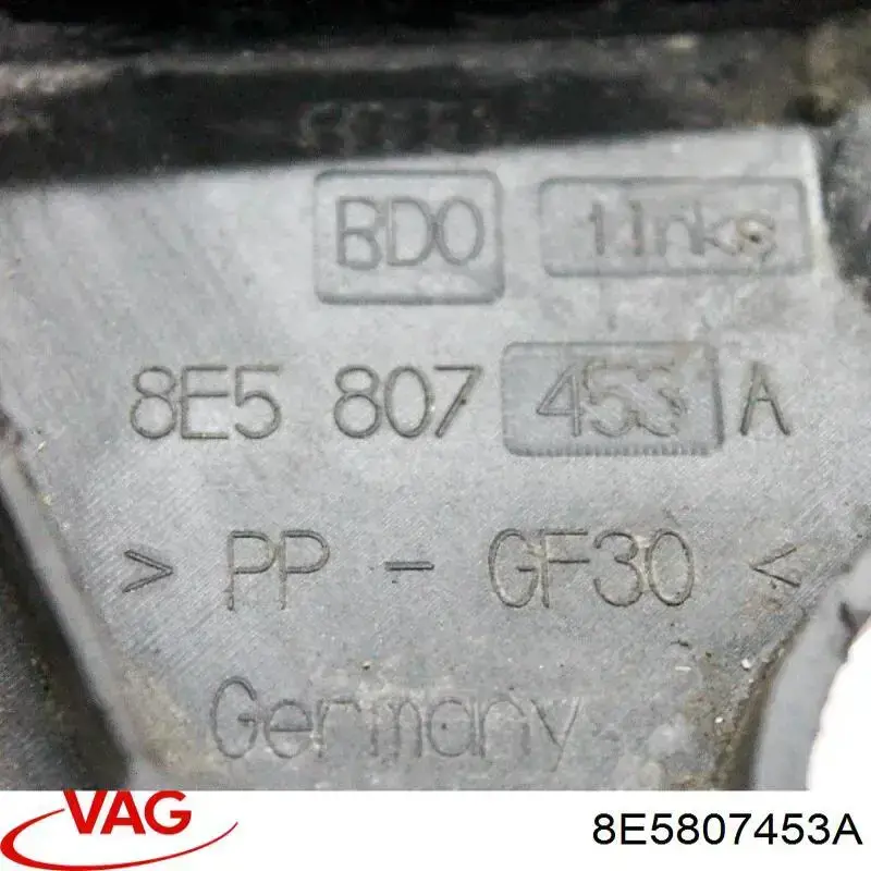 8E5807453A VAG Guia esquerda do pára-choque traseiro