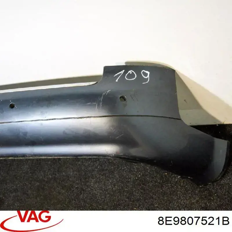 Compre 8E9807521B VAG Pára-choque traseiro