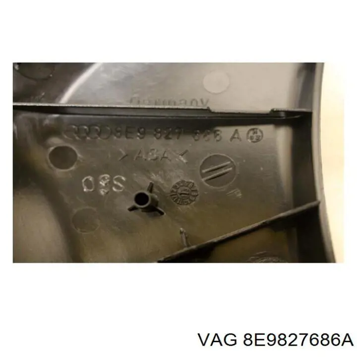 Compre 8E9827686A VAG 