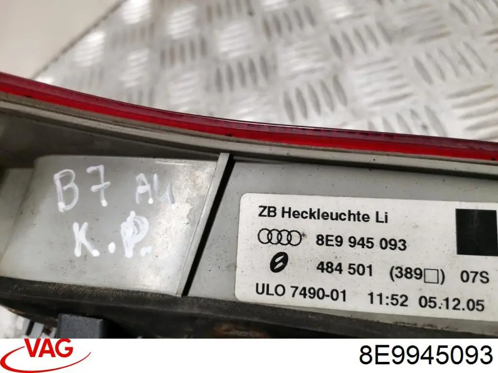 Compre 8E9945093 VAG Lanterna traseira esquerda interna