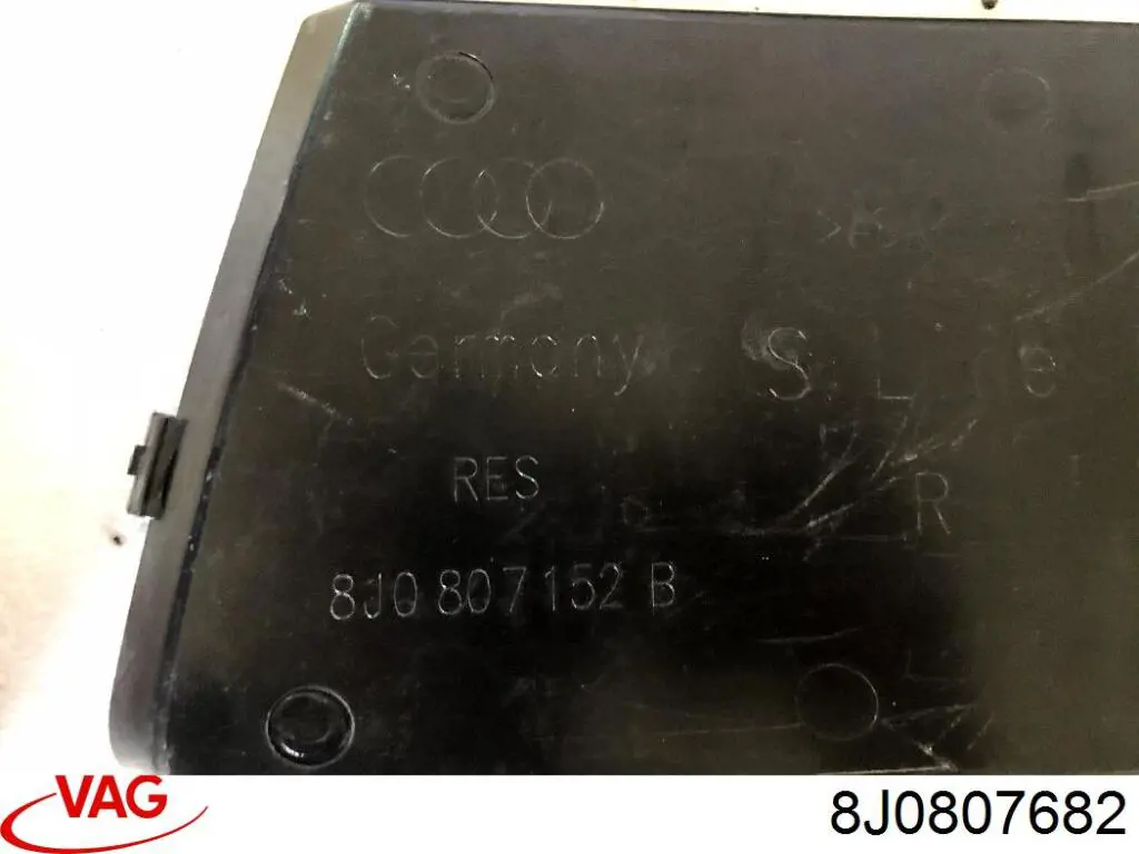 8J0807682 VAG 