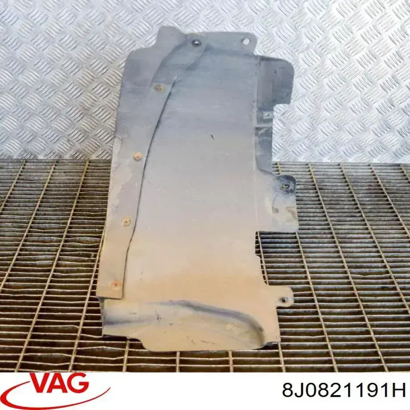 Compre 8J0821191H VAG Guarda-barras esquerdo do pára-lama dianteiro