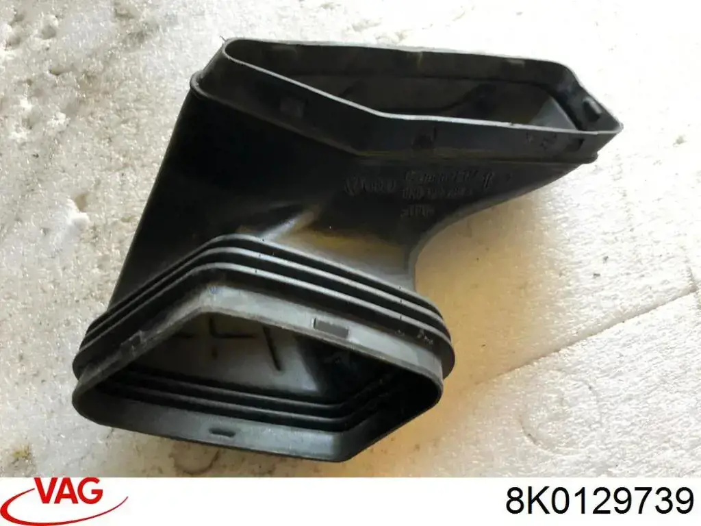 8K0129739 VAG Cano derivado de ar, entrada de filtro de ar