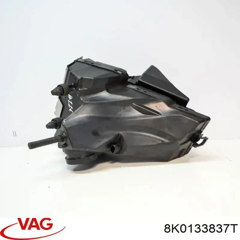 Compre 8K0133837T VAG Caixa de filtro de ar